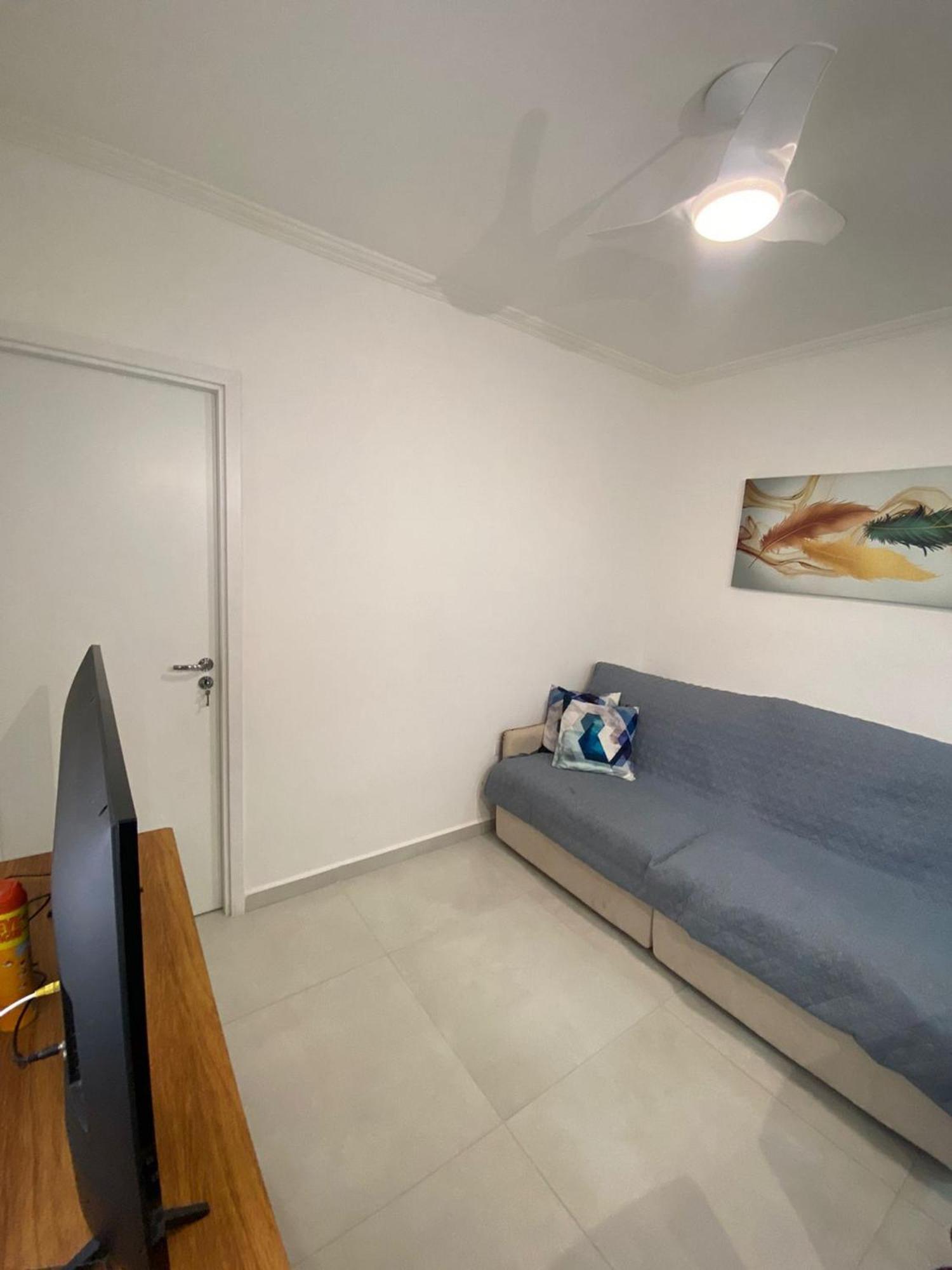 Canto Forte- Suite C/Varanda - Ate 5 Hospedes- Garagem - Wi Fi E 200 Metros Da Praia, 50 Metros Da Av Gastronomica Da Pg *