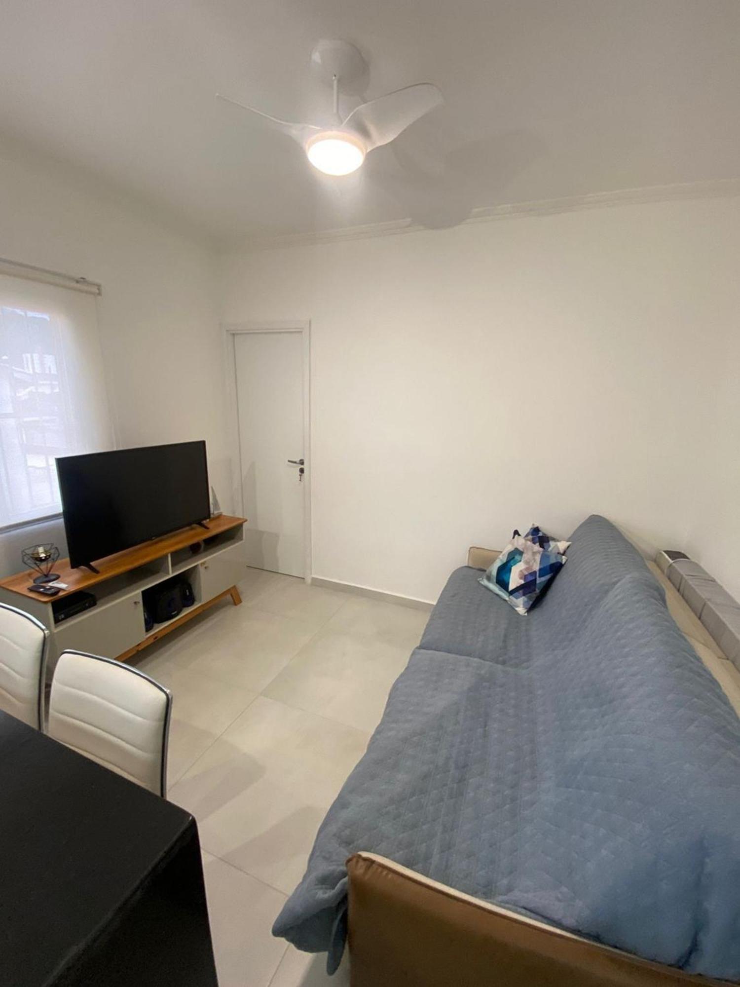 Apartment Canto Forte- Suite C/Varanda - Ate 5 Hospedes- Garagem - Wi Fi E 200 Metros Da Praia, 50 Metros Da Av Gastronomica Da Pg