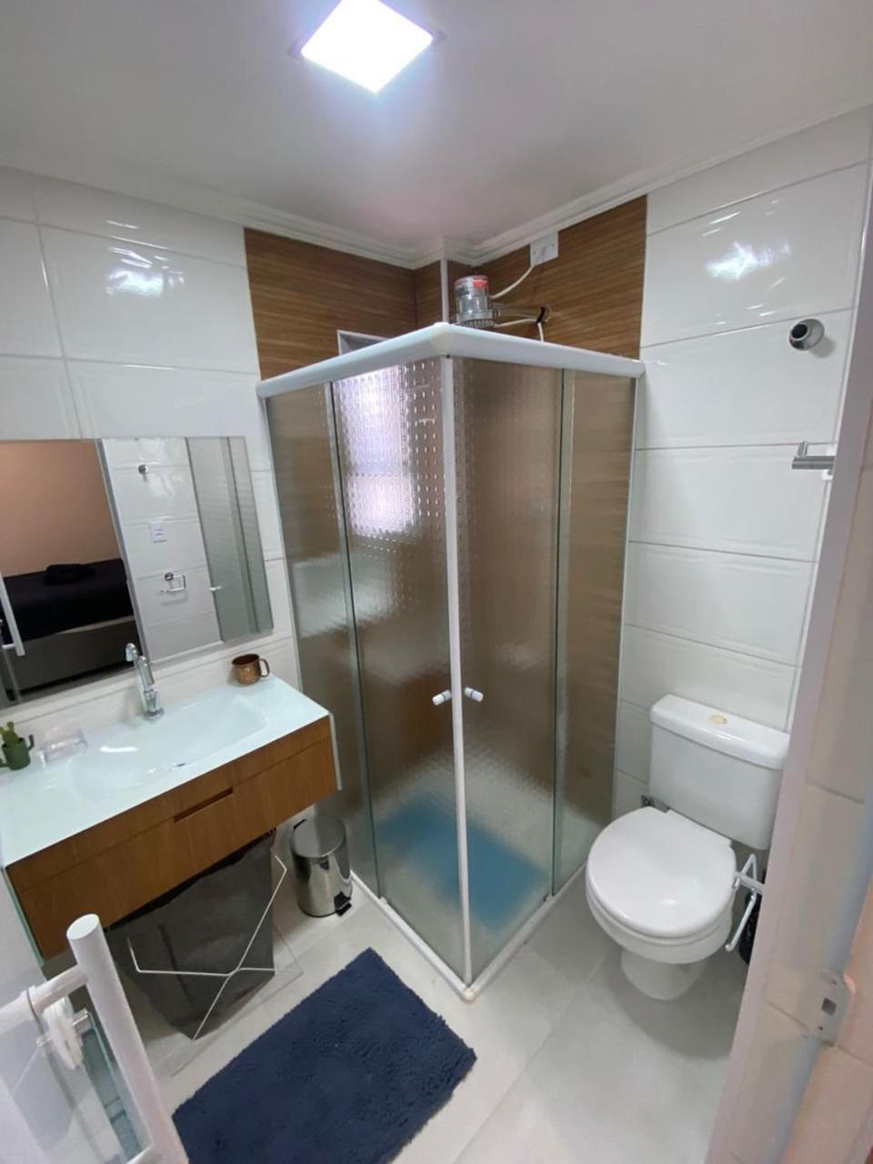 Canto Forte- Suite C/Varanda - Ate 5 Hospedes- Garagem - Wi Fi E 200 Metros Da Praia, 50 Metros Da Av Gastronomica Da Pg *