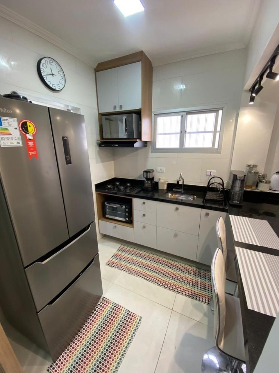 Canto Forte- Suite C/Varanda - Ate 5 Hospedes- Garagem - Wi Fi E 200 Metros Da Praia, 50 Metros Da Av Gastronomica Da Pg Apartment *