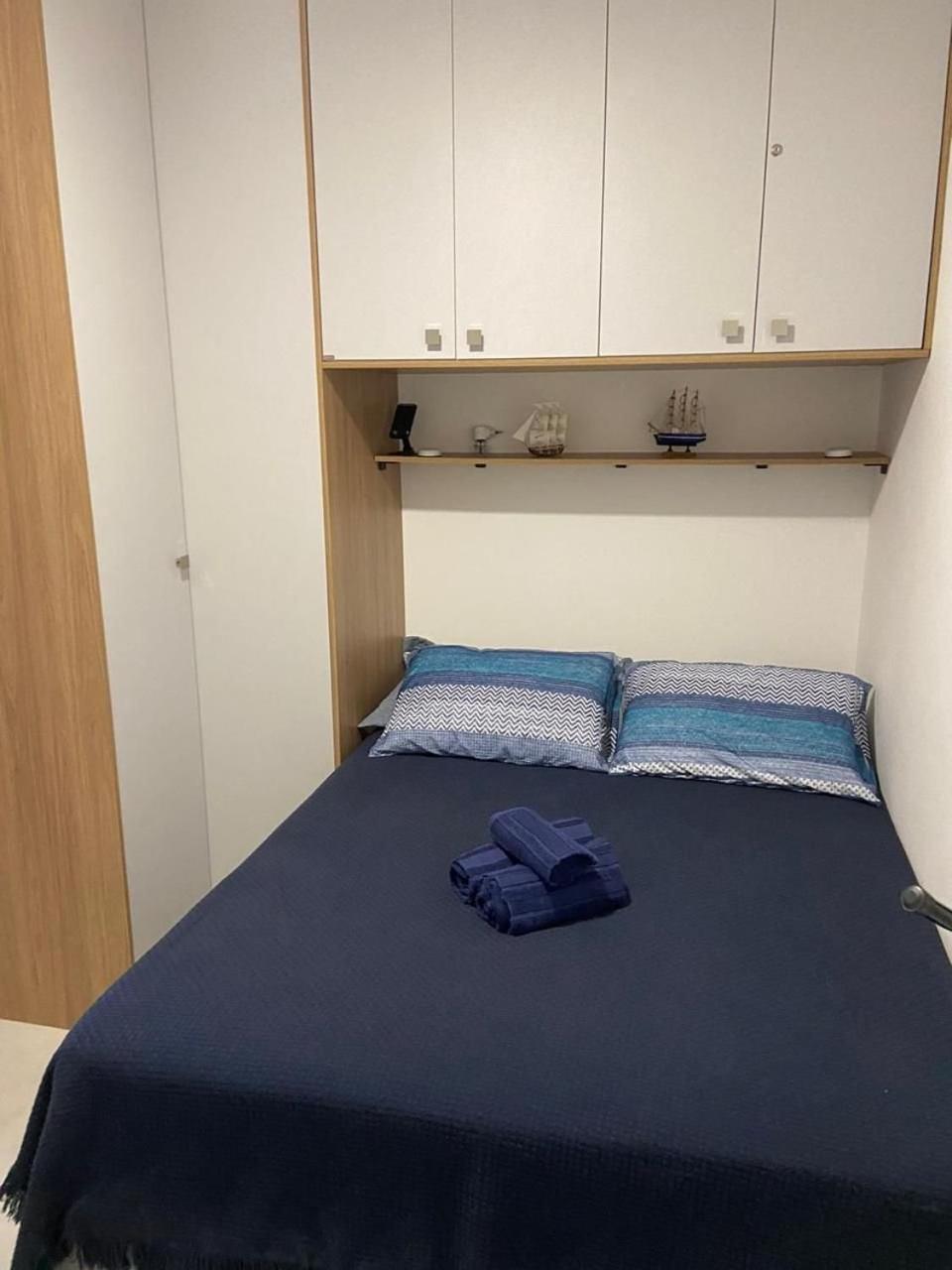 Canto Forte- Suite C/Varanda - Ate 5 Hospedes- Garagem - Wi Fi E 200 Metros Da Praia, 50 Metros Da Av Gastronomica Da Pg *