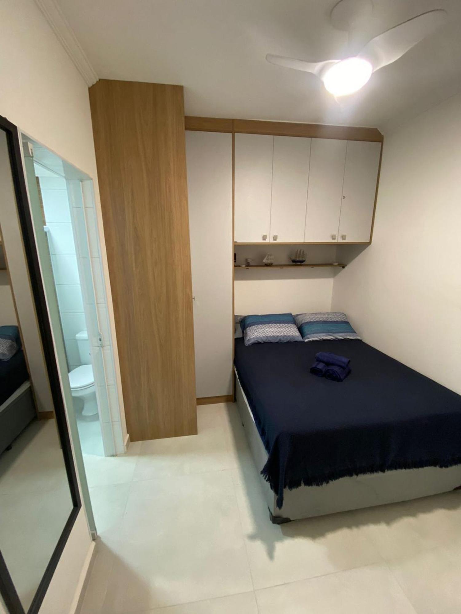 Canto Forte- Suite C/Varanda - Ate 5 Hospedes- Garagem - Wi Fi E 200 Metros Da Praia, 50 Metros Da Av Gastronomica Da Pg * Praia Grande (Santos)
