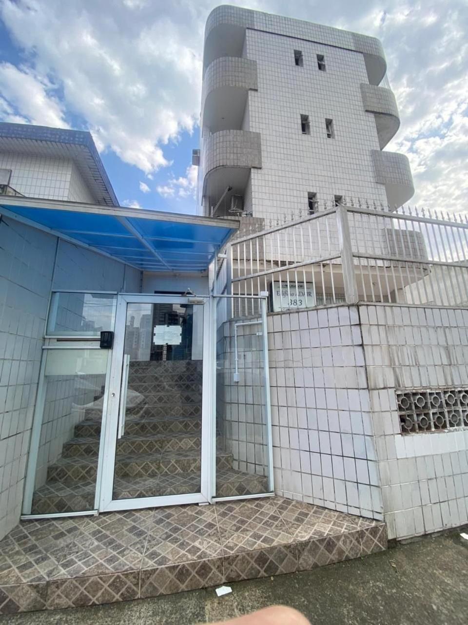 Canto Forte- Suite C/Varanda - Ate 5 Hospedes- Garagem - Wi Fi E 200 Metros Da Praia, 50 Metros Da Av Gastronomica Da Pg * Praia Grande (Santos)