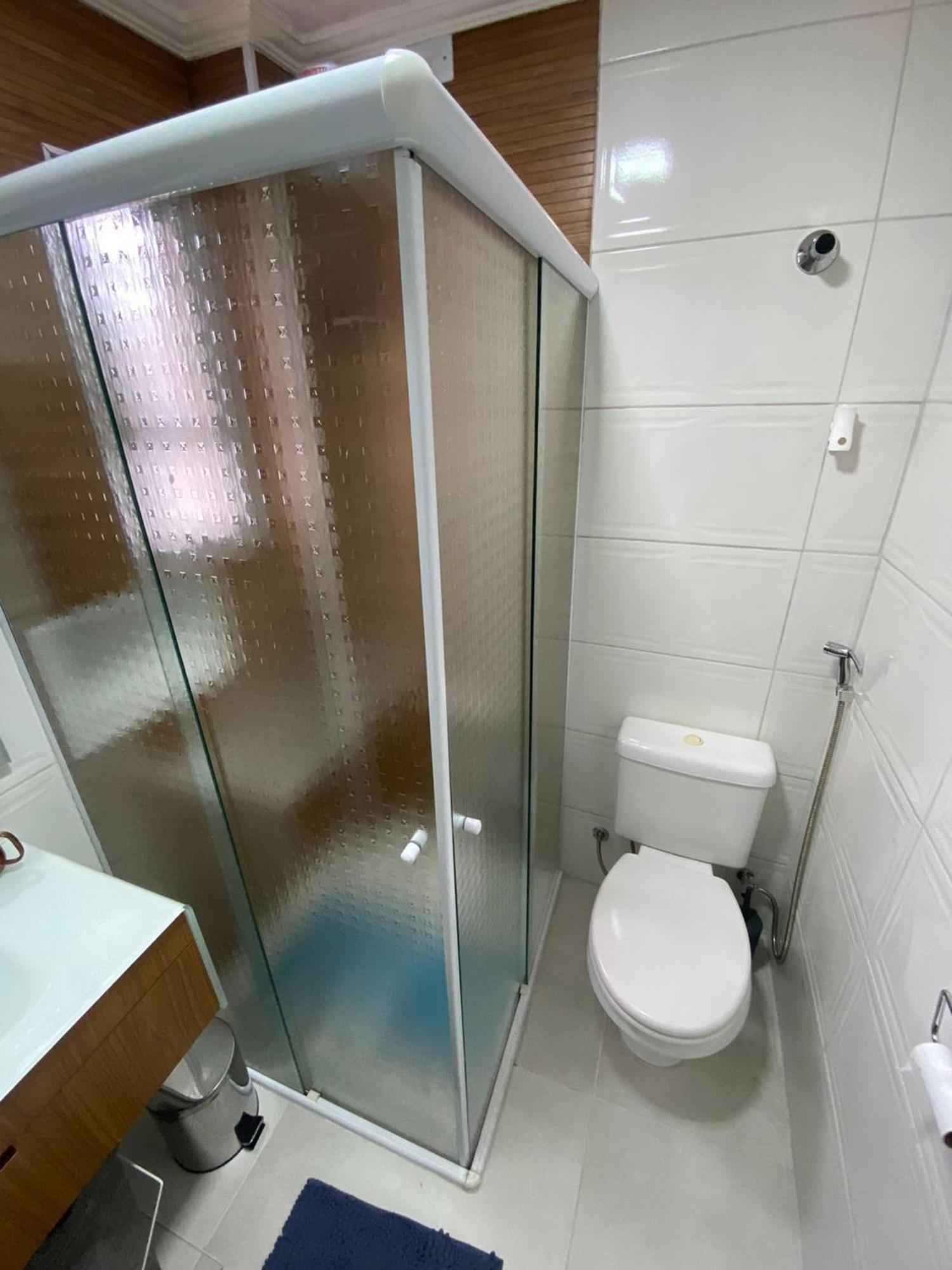 Canto Forte- Suite C/Varanda - Ate 5 Hospedes- Garagem - Wi Fi E 200 Metros Da Praia, 50 Metros Da Av Gastronomica Da Pg Apartment Praia Grande (Santos)