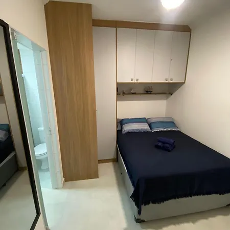 Canto Forte- Suite C/Varanda - Ate 5 Hospedes- Garagem - Wi Fi E 200 Metros Da Praia, 50 Metros Da Av Gastronomica Da Pg Praia Grande (Santos) Exterior photo