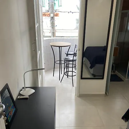 Canto Forte- Suite C/Varanda - Ate 5 Hospedes- Garagem - Wi Fi E 200 Metros Da Praia, 50 Metros Da Av Gastronomica Da Pg Praia Grande (Santos) Exterior photo