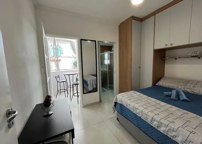 Canto Forte- Suite C/Varanda - Ate 5 Hospedes- Garagem - Wi Fi E 200 Metros Da Praia, 50 Metros Da Av Gastronomica Da Pg