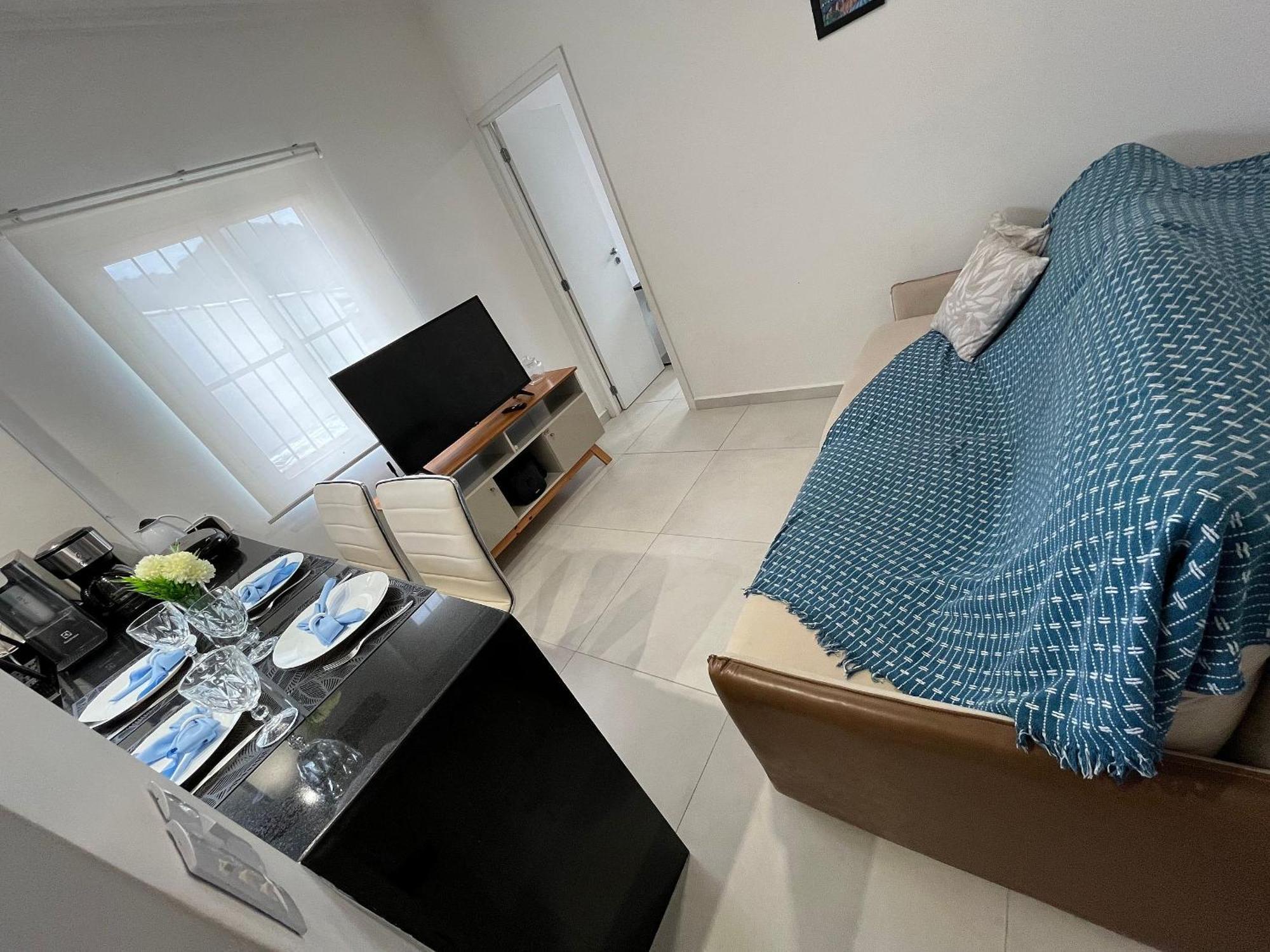 Canto Forte- C/varanda - Ate 5 Hospedes- Garagem - Wi Fi E 200 Metros Da Praia, 50 Metros Da Av Gastronomica Da Pg Apartment Praia Grande (Santos)