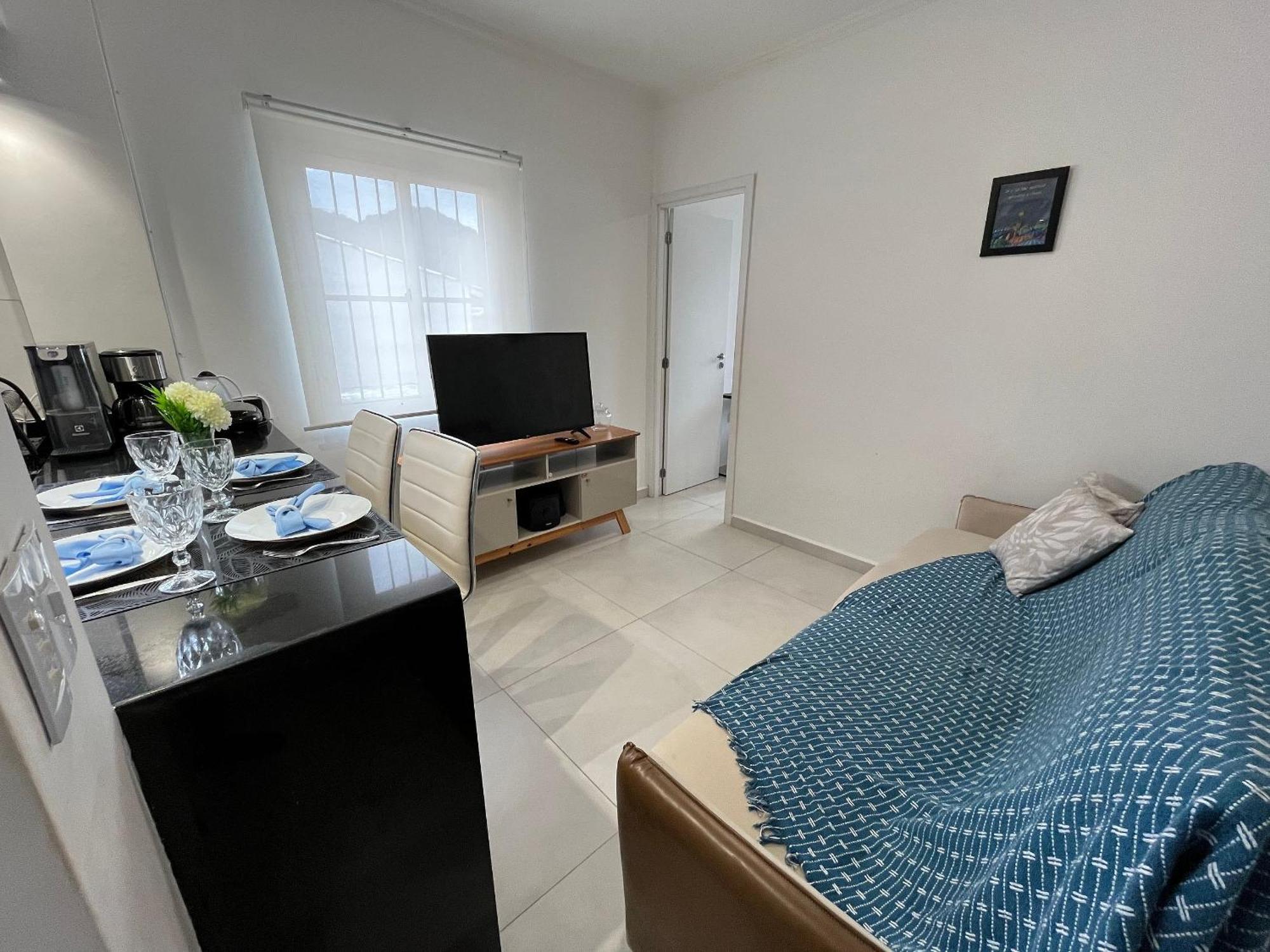 Canto Forte- C/varanda - Ate 5 Hospedes- Garagem - Wi Fi E 200 Metros Da Praia, 50 Metros Da Av Gastronomica Da Pg