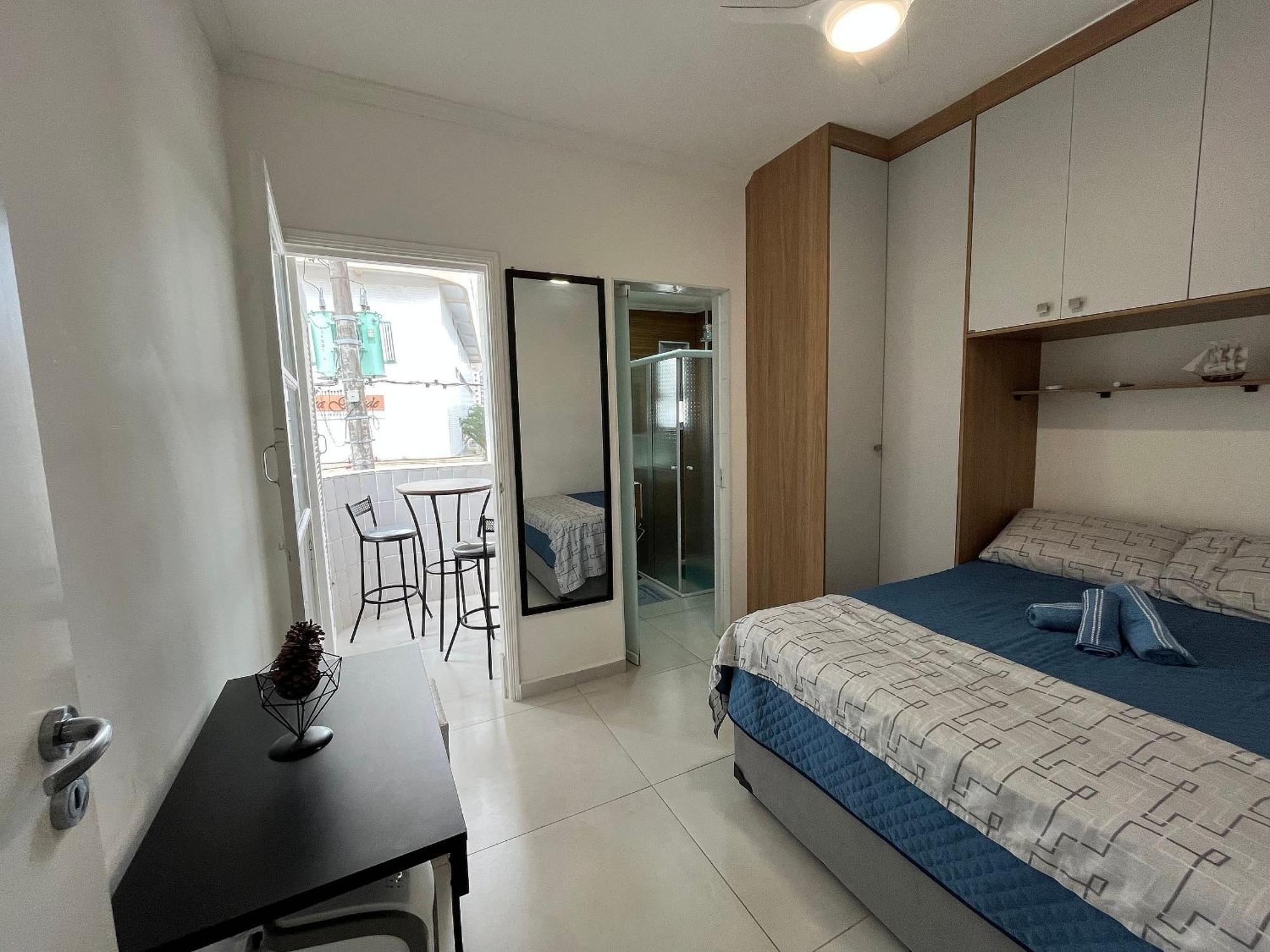 Canto Forte- C/varanda - Ate 5 Hospedes- Garagem - Wi Fi E 200 Metros Da Praia, 50 Metros Da Av Gastronomica Da Pg Apartment Praia Grande (Santos)