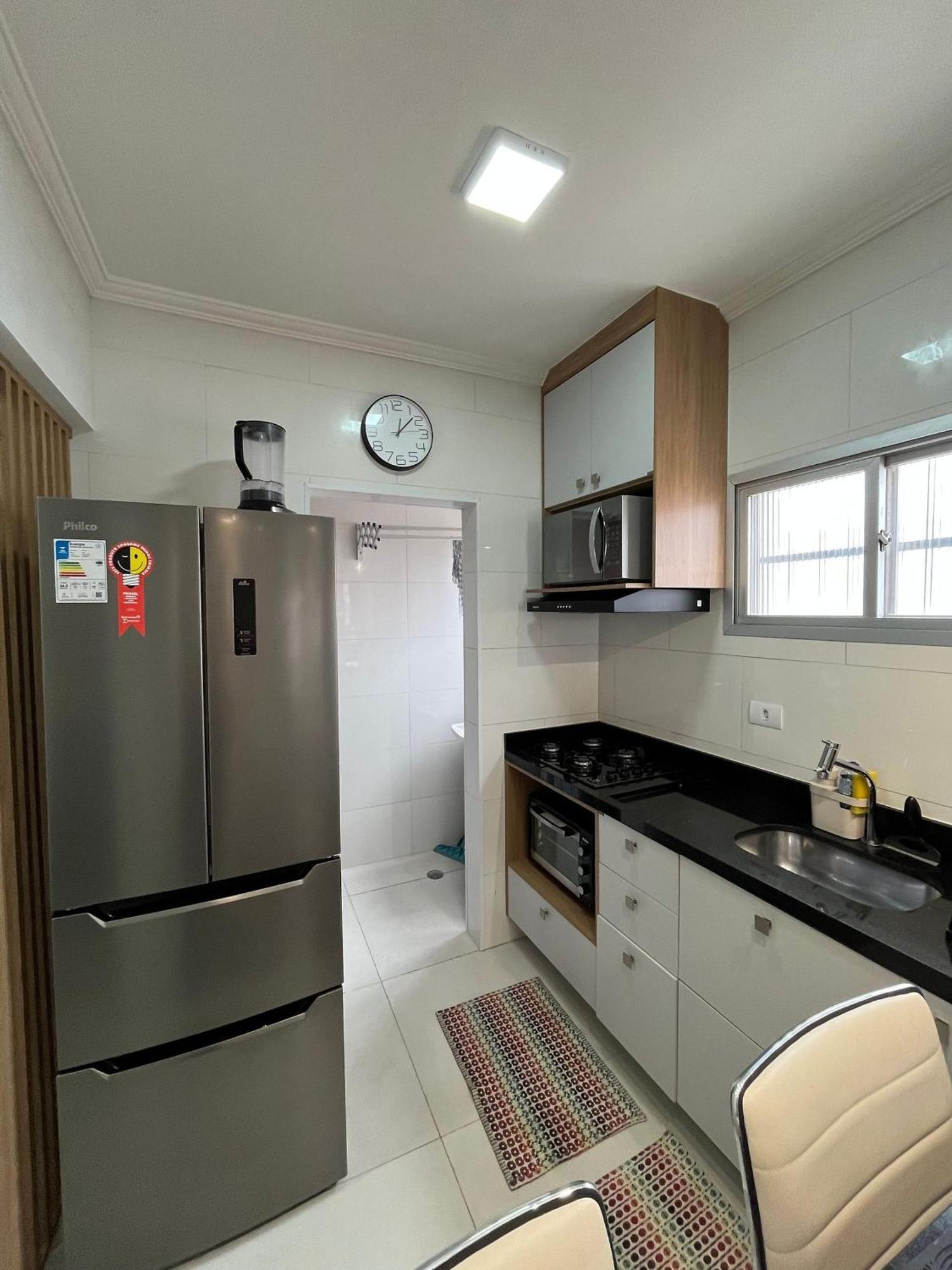 Canto Forte- C/varanda - Ate 5 Hospedes- Garagem - Wi Fi E 200 Metros Da Praia, 50 Metros Da Av Gastronomica Da Pg Apartment