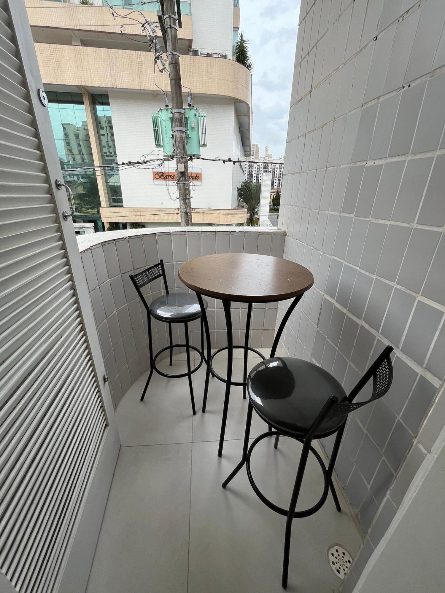 Canto Forte- C/varanda - Ate 5 Hospedes- Garagem - Wi Fi E 200 Metros Da Praia, 50 Metros Da Av Gastronomica Da Pg