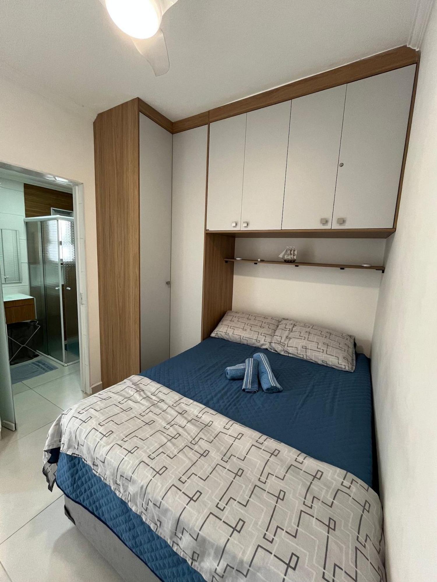 Apartment Canto Forte- C/varanda - Ate 5 Hospedes- Garagem - Wi Fi E 200 Metros Da Praia, 50 Metros Da Av Gastronomica Da Pg